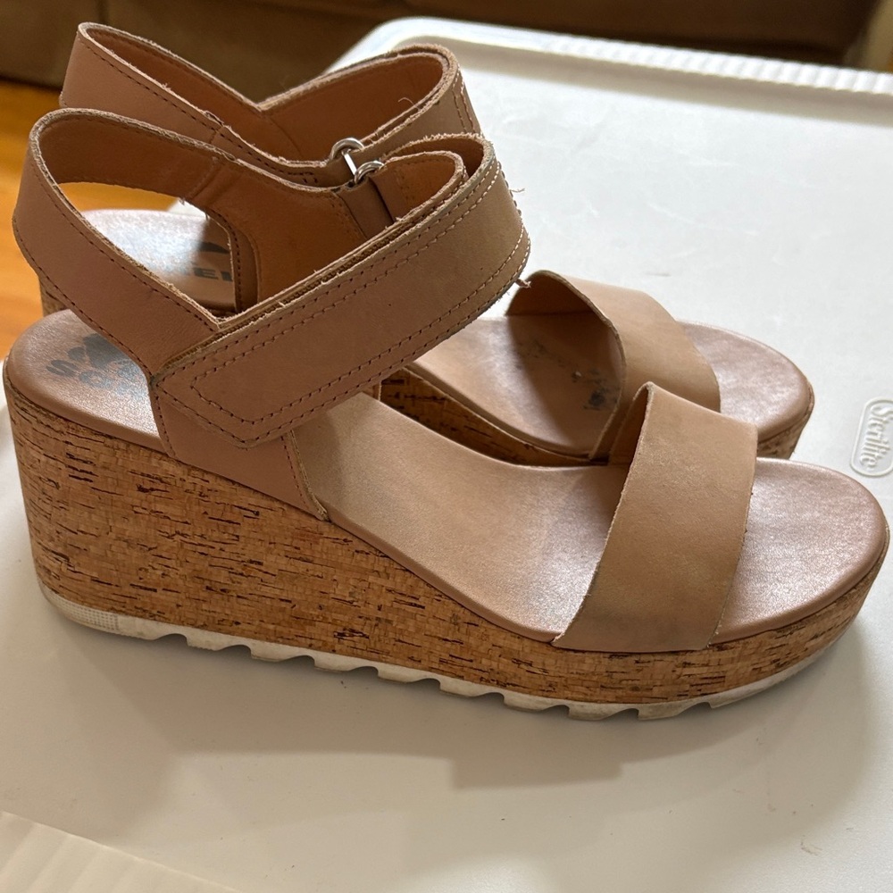 Sorel “Cameron” Taupe Cork Wedge Sandals, Sz 9.5